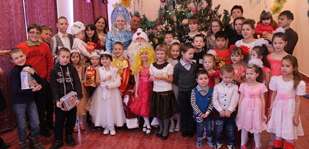 Дарим радость детям